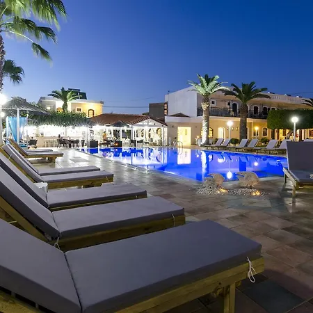 Stelios Gardens מלון 3*