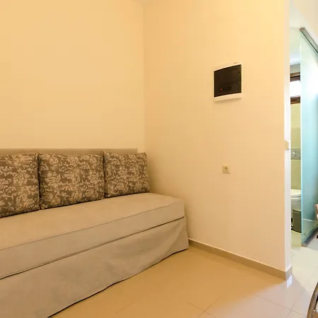 Stelios Gardens Hotel