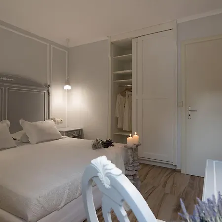 Stelios Gardens Hotell